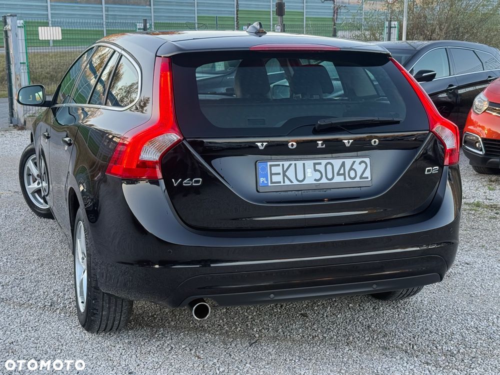 Volvo V60 D2 Summum - 10