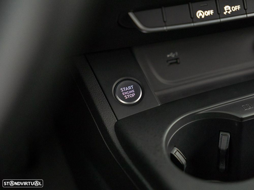 Audi A4 Avant 30 TDI S tronic - 25