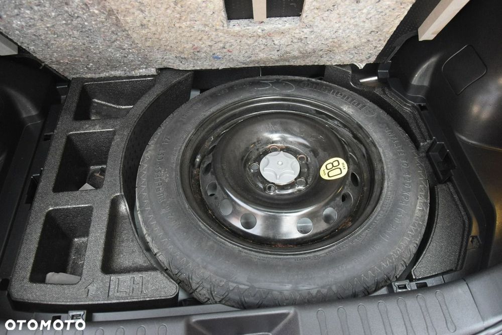 Nissan Juke 1.6 DIG-T ALL-MODE 4x4i CVT Nismo - 28