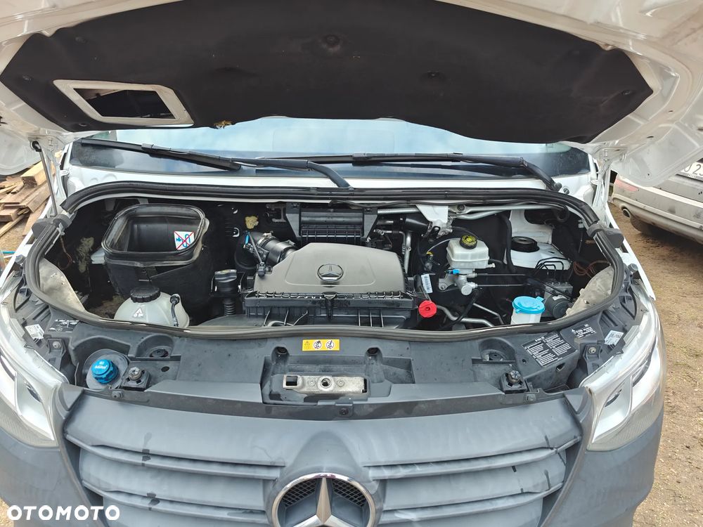 Mercedes-Benz SPRINTER - 12