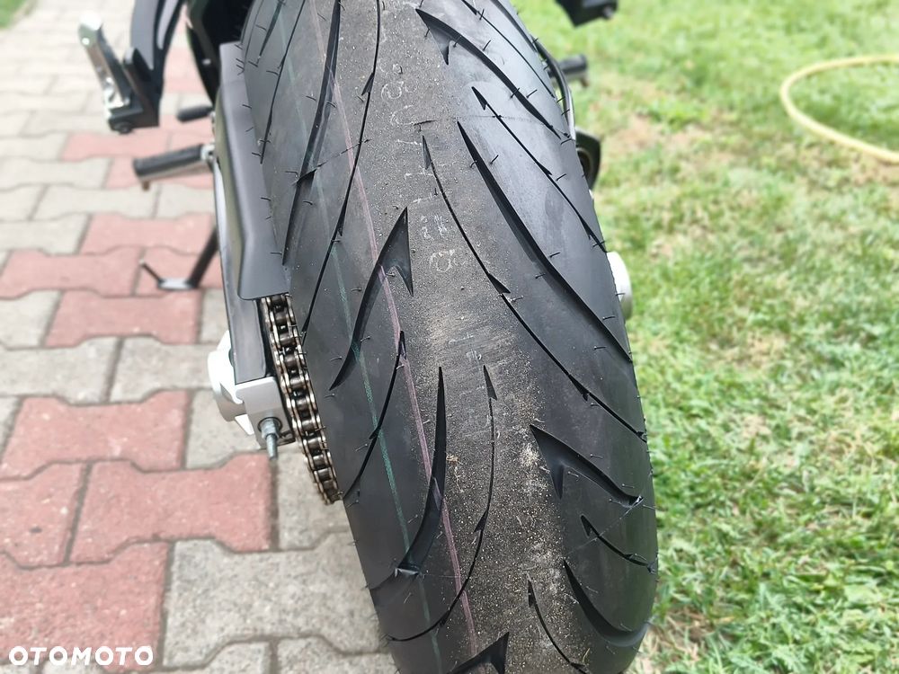 Yamaha MT - 28