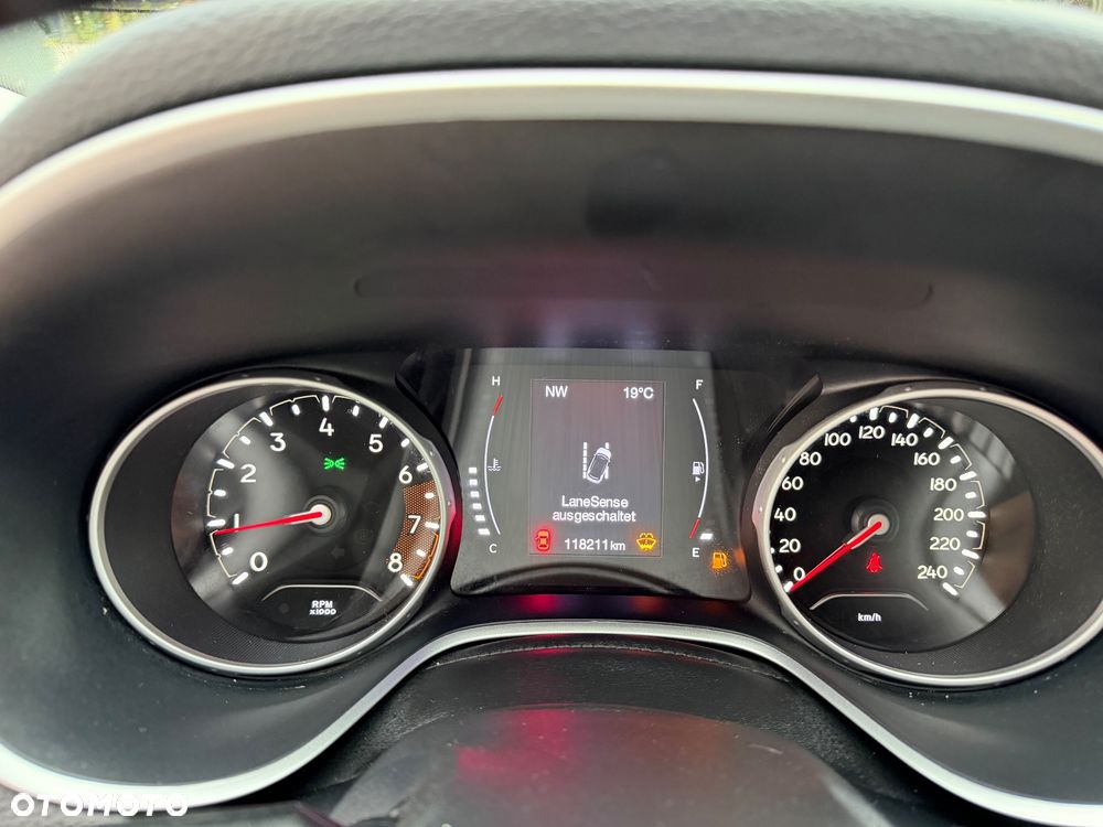 Jeep Compass 1.4 MultiAir Longitude - 35