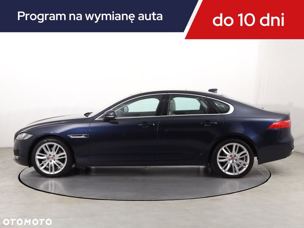 Jaguar XF - 4