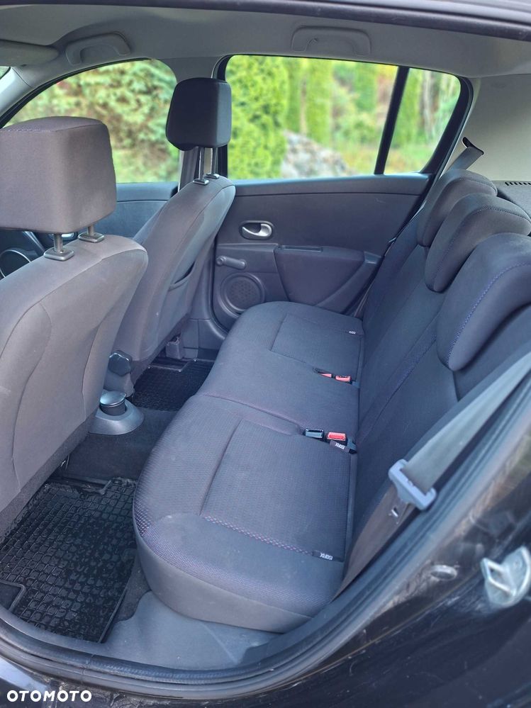 Renault Clio - 5