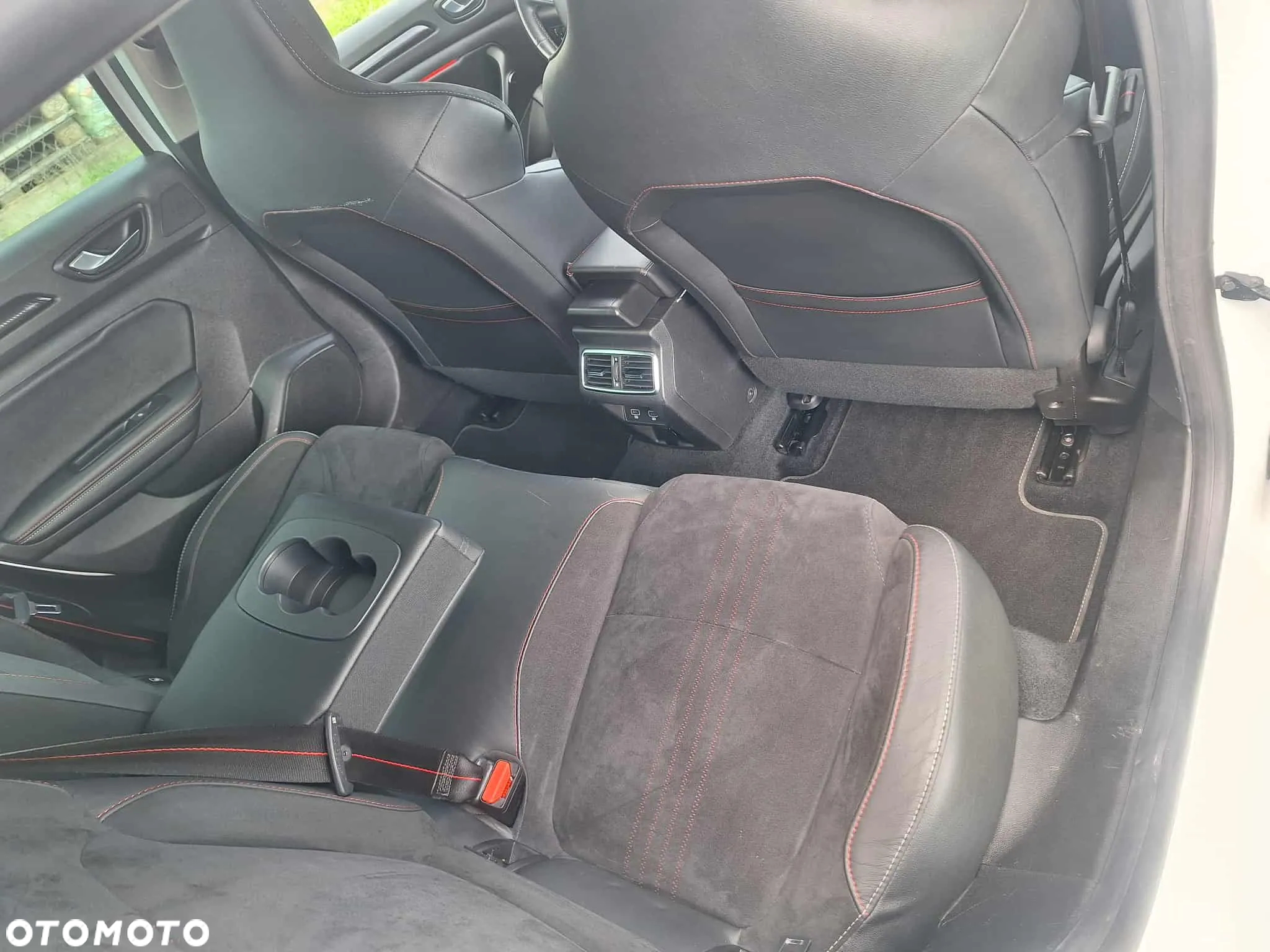 Renault Megane 1.6 E-TECH Plug-In R.S Line - 17