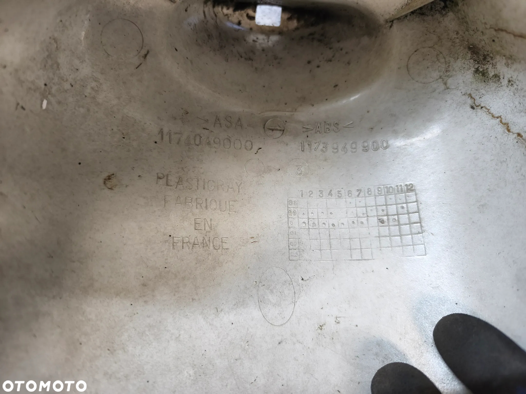 Błotnik przód, przedni Peugeot Vivacity 50 - 23