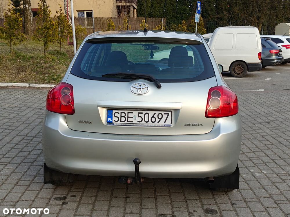 Toyota Auris 2.0 D-4D Luna - 12