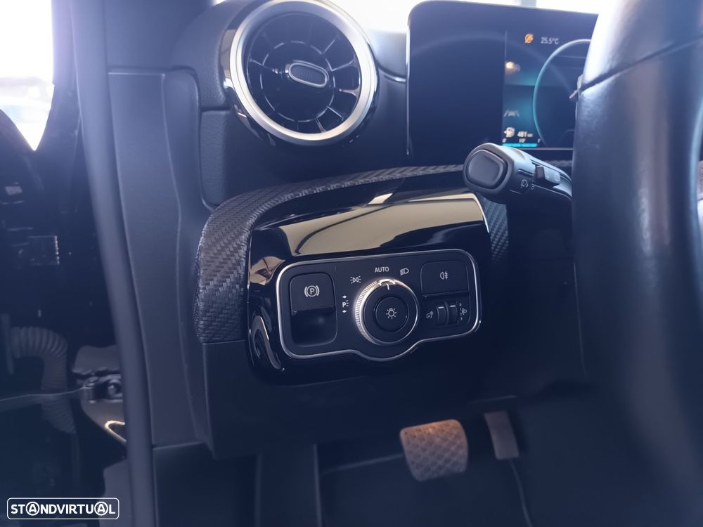 Mercedes-Benz CLA 180 - 16
