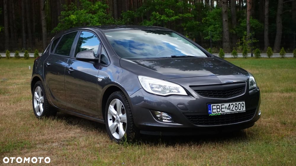 Opel Astra 1.6 Cosmo - 1