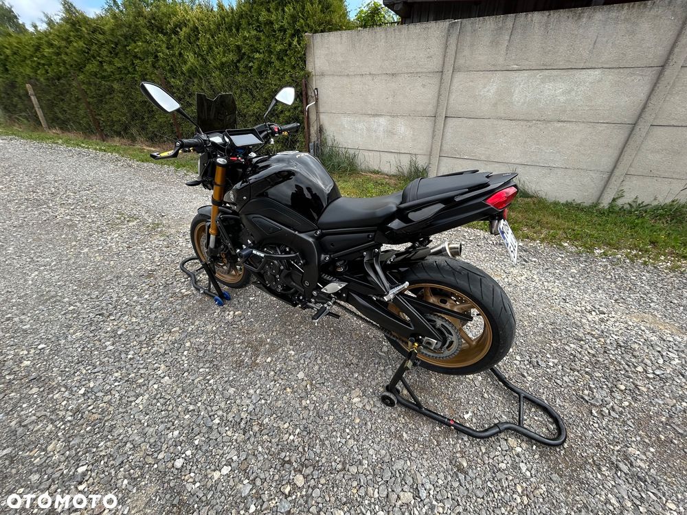 Yamaha FZ8 - 3