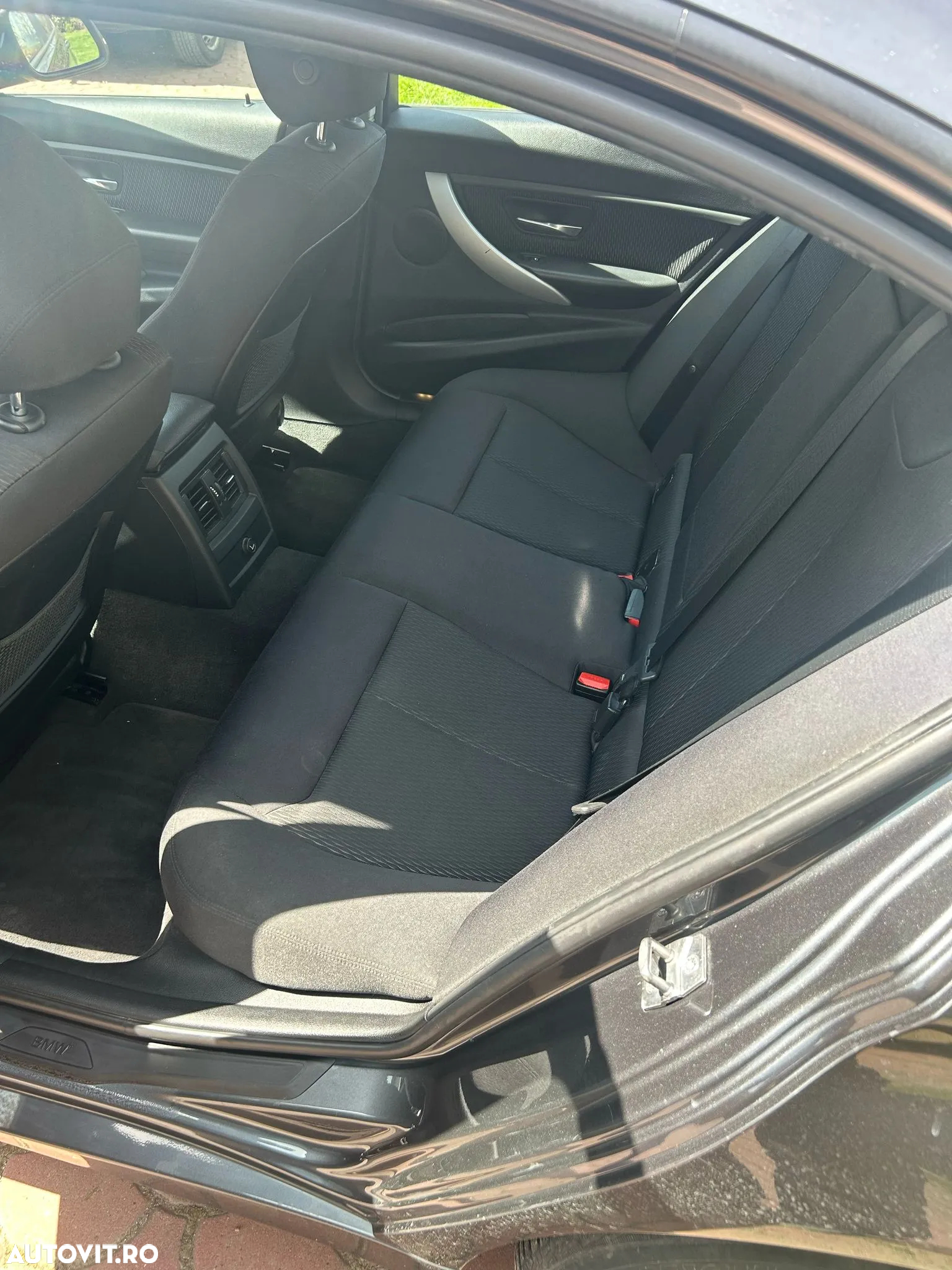 BMW Seria 3 318d - 2