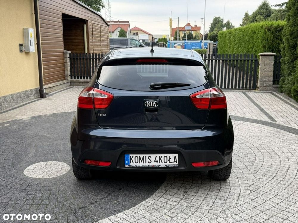Kia Rio - 5