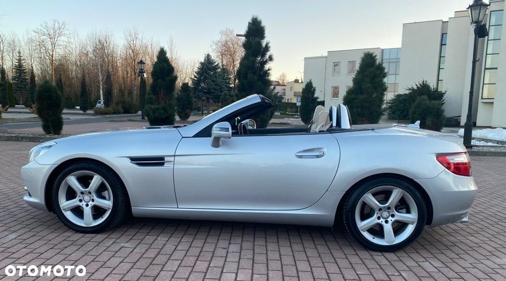 Mercedes-Benz SLK 250 CGI - 12