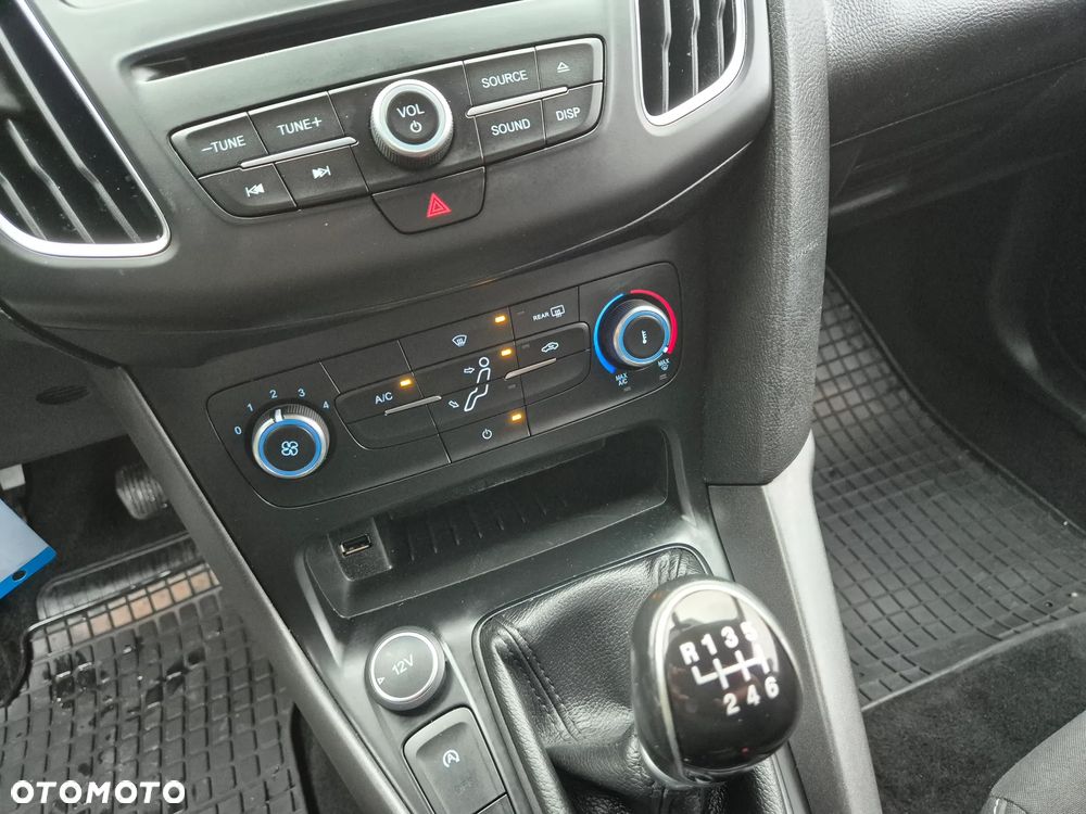 Ford Focus 1.0 EcoBoost SYNC Edition ASS - 37