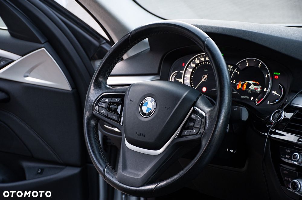 BMW Seria 5 520d Luxury Line - 21