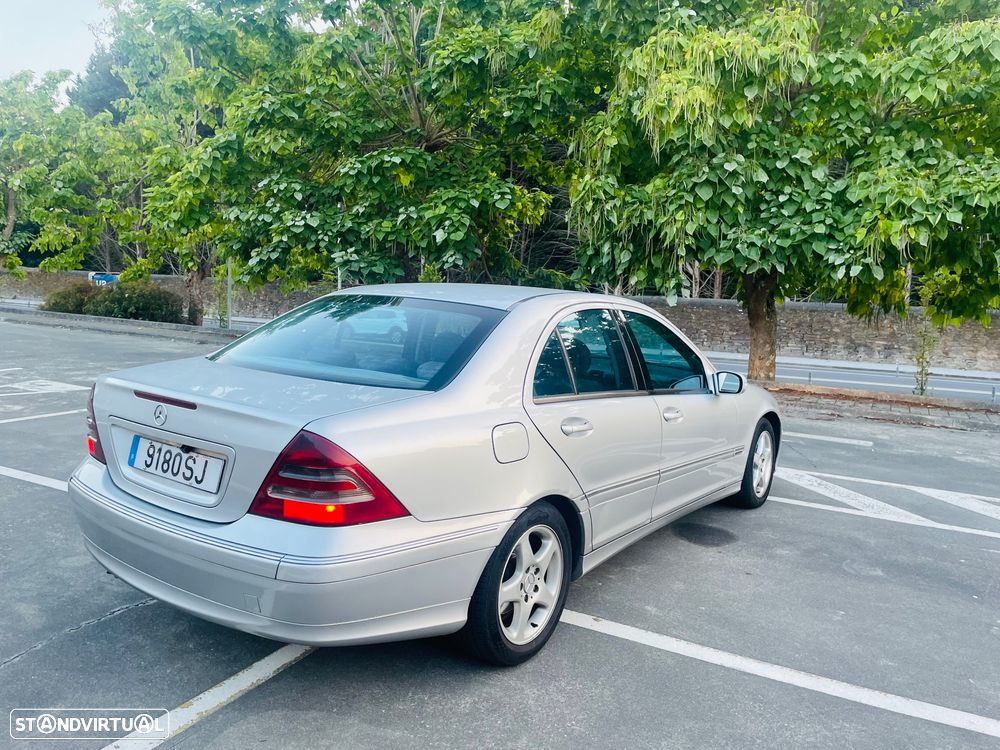Mercedes-Benz C 220 - 11