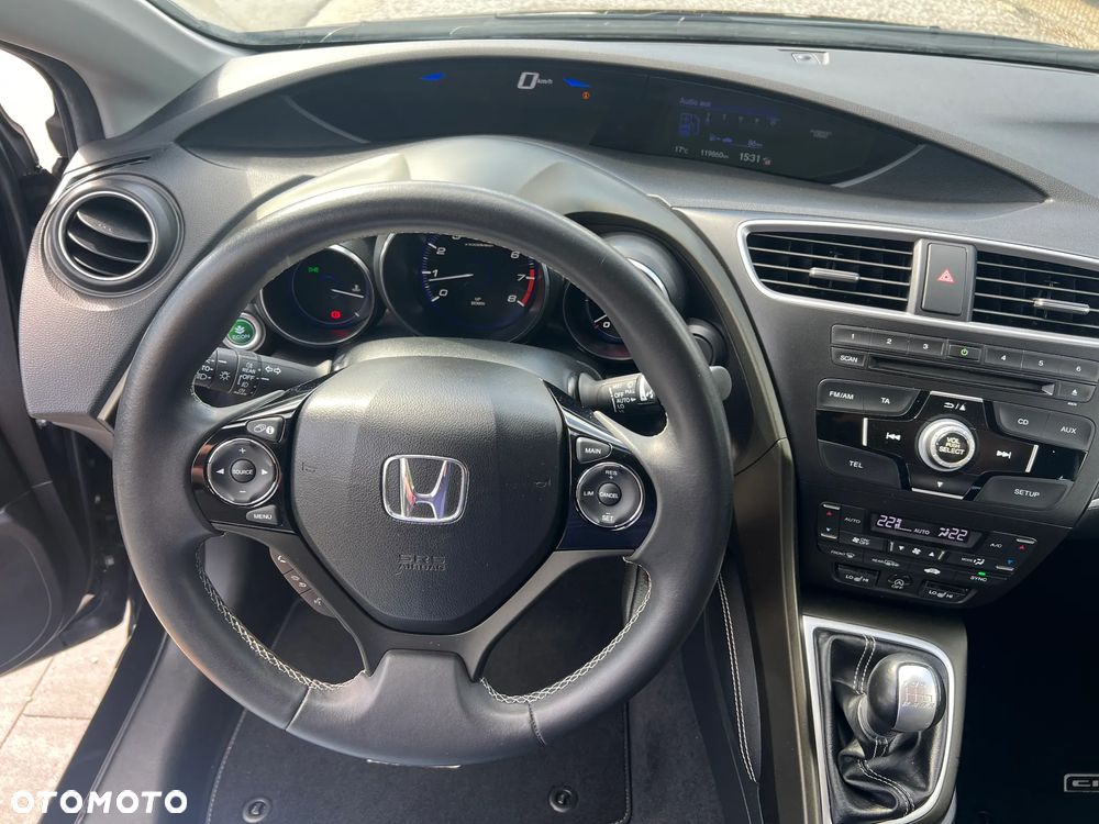 Honda Civic 1.8 Elegance (Honda Connect+) - 32