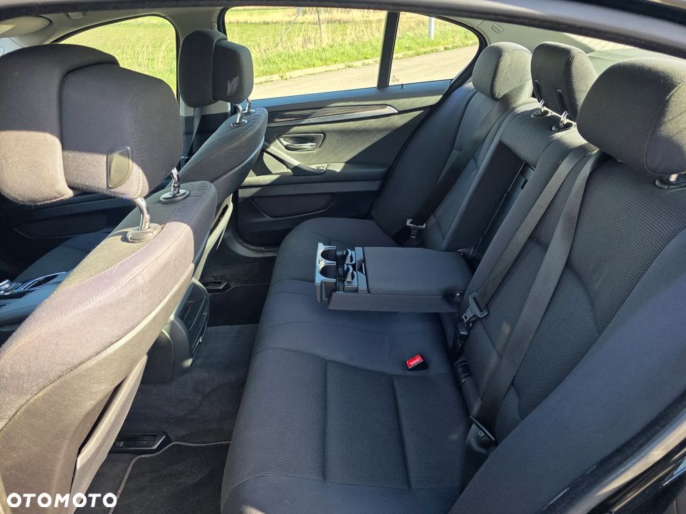 BMW Seria 5 520d - 15