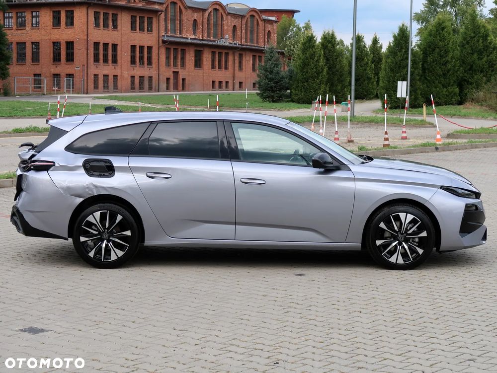 Peugeot 308 1.5 BlueHDi Allure Pack S&S EAT8 - 4