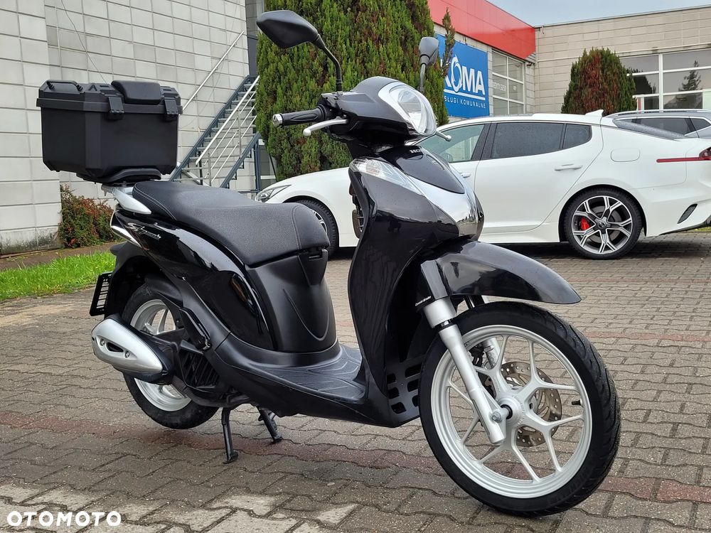 Honda SH - 9