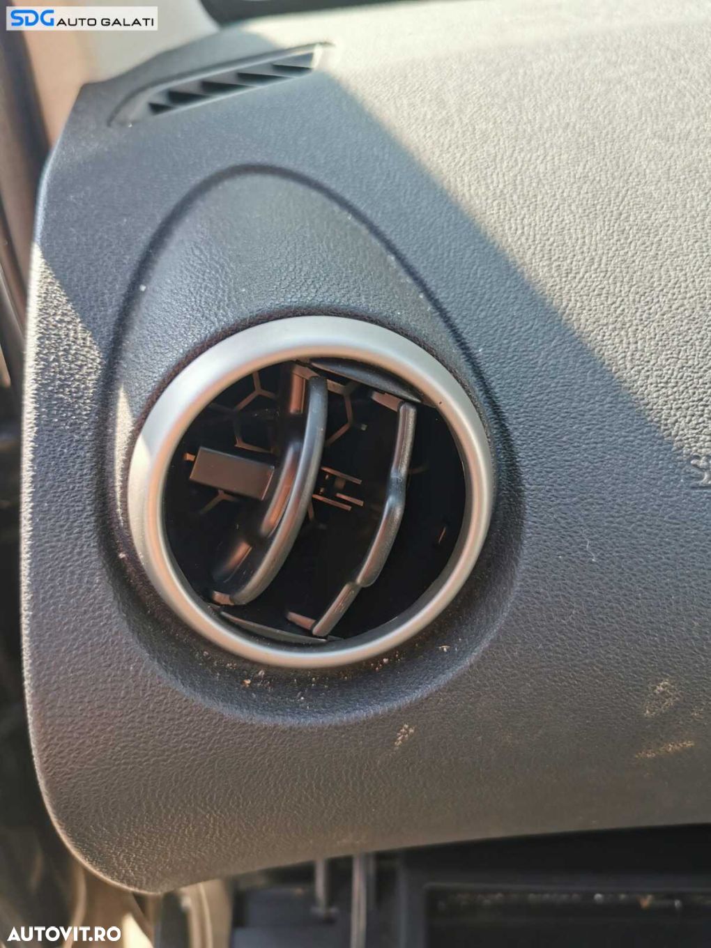 Gura Grila Aer Aerisire Ventilatie Bord Nissan Qashqai 2007 - 2013 [C1111] - 1