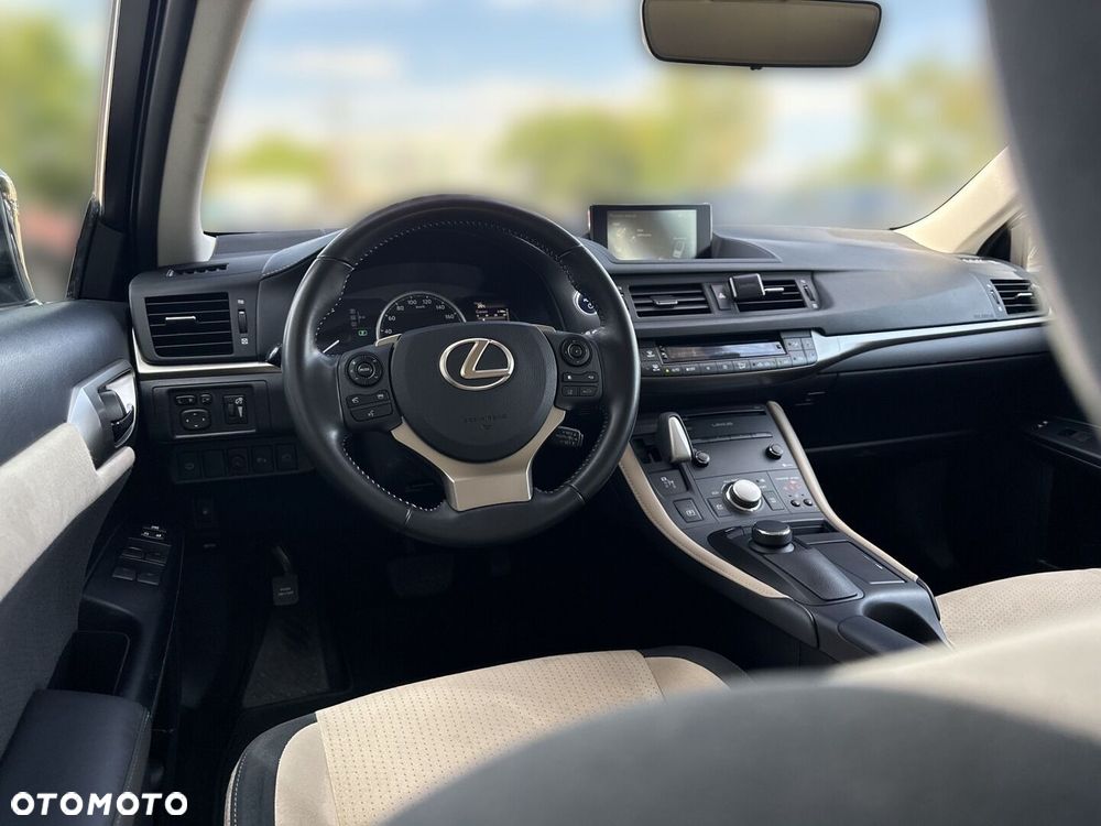 Lexus CT 200h Elegance EU6 - 17