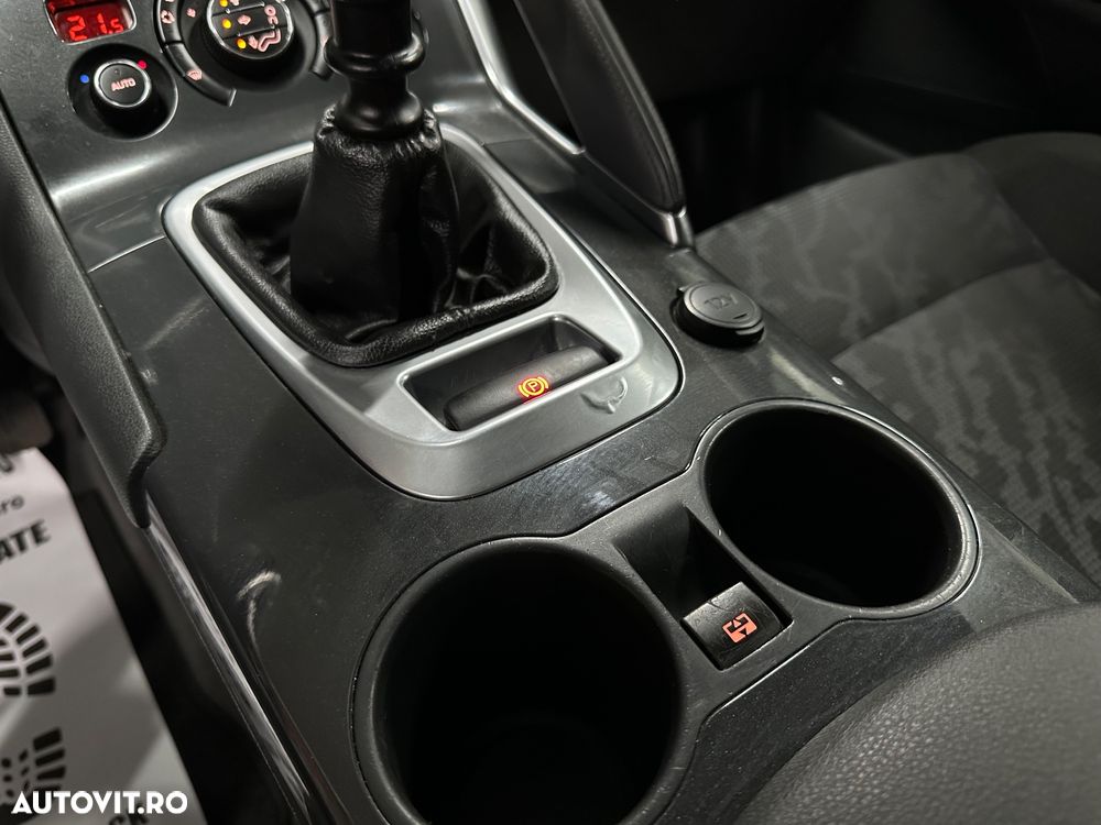 Peugeot 3008 - 16