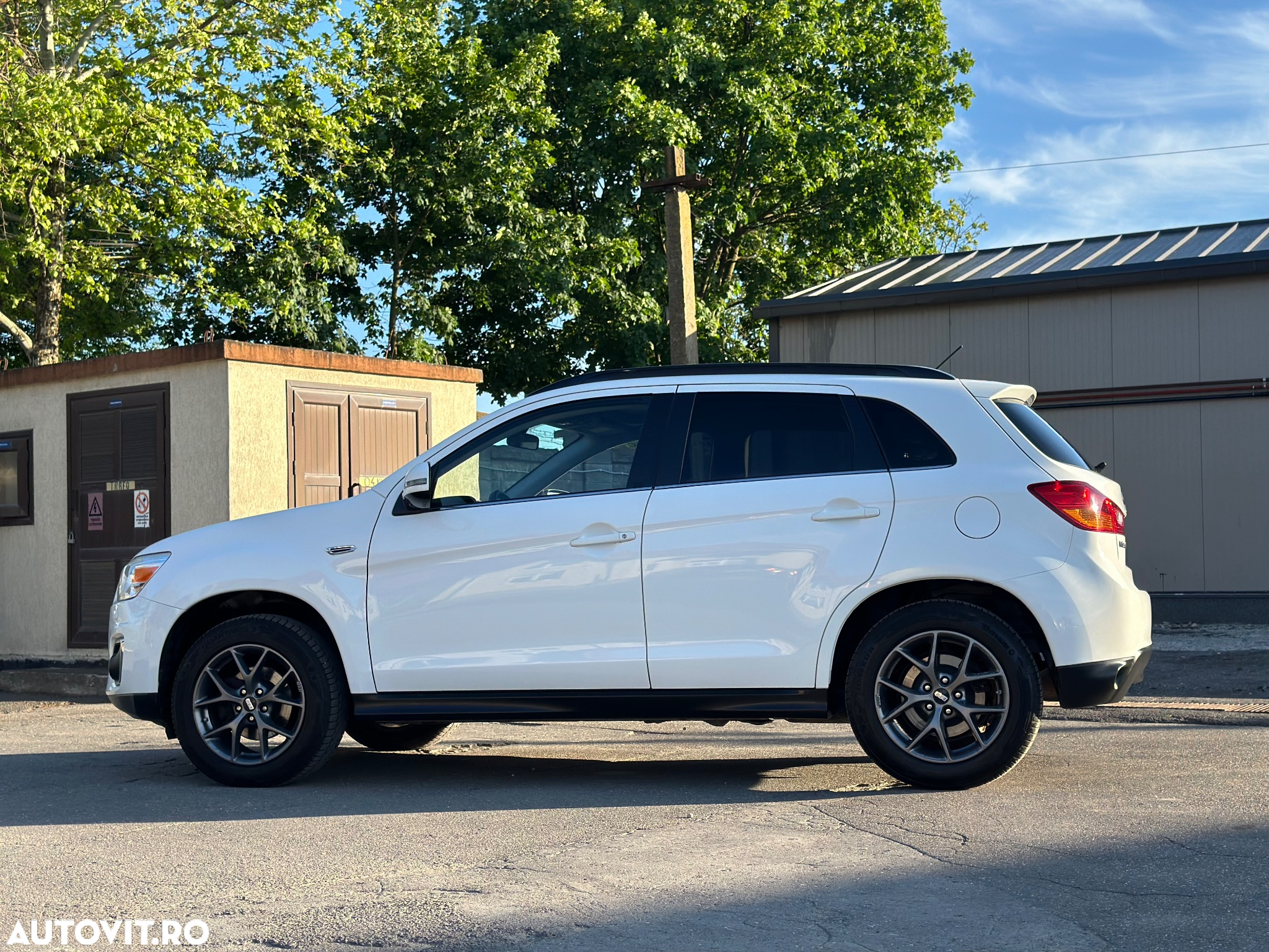 Mitsubishi ASX 2.2 DI-D 4WD Automatik Diamant Edition - 4