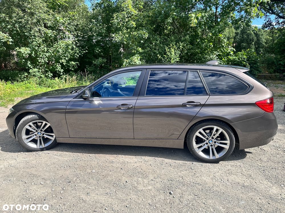 BMW Seria 3 320d - 12
