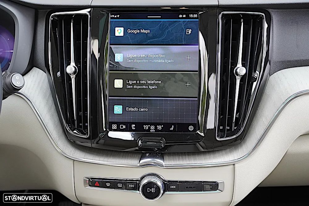 Volvo XC 60 2.0 T6 PHEV Plus Bright AWD - 32