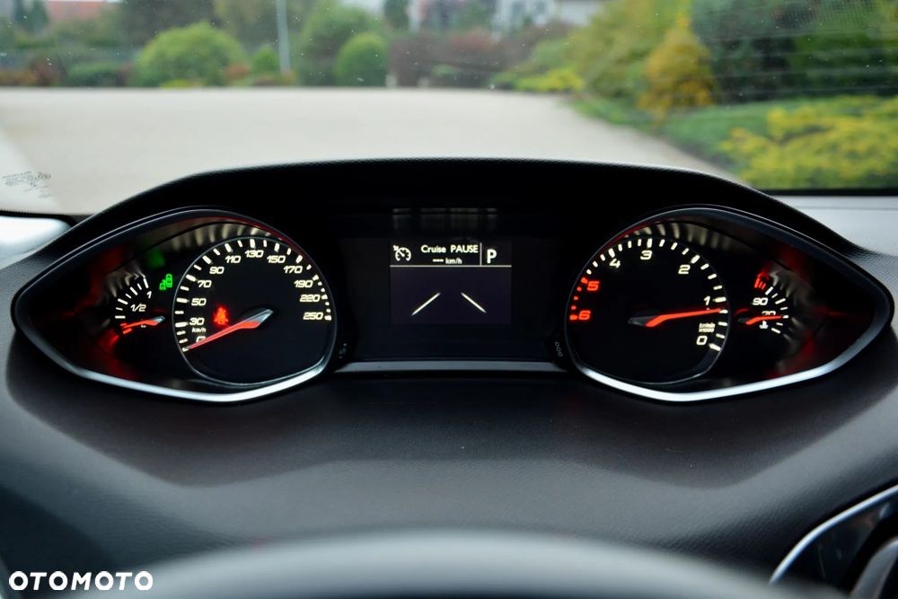 Peugeot 308 BlueHDi 150 EAT6 Stop & Start Allure - 40