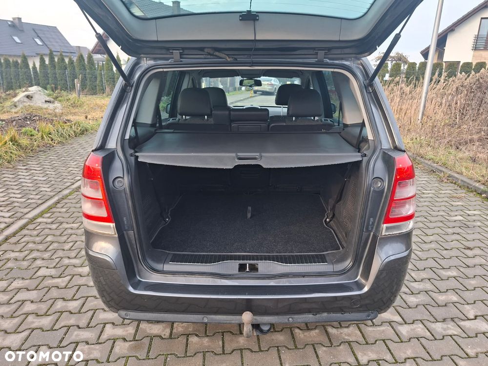 Opel Zafira 1.9 CDTI Cosmo - 10