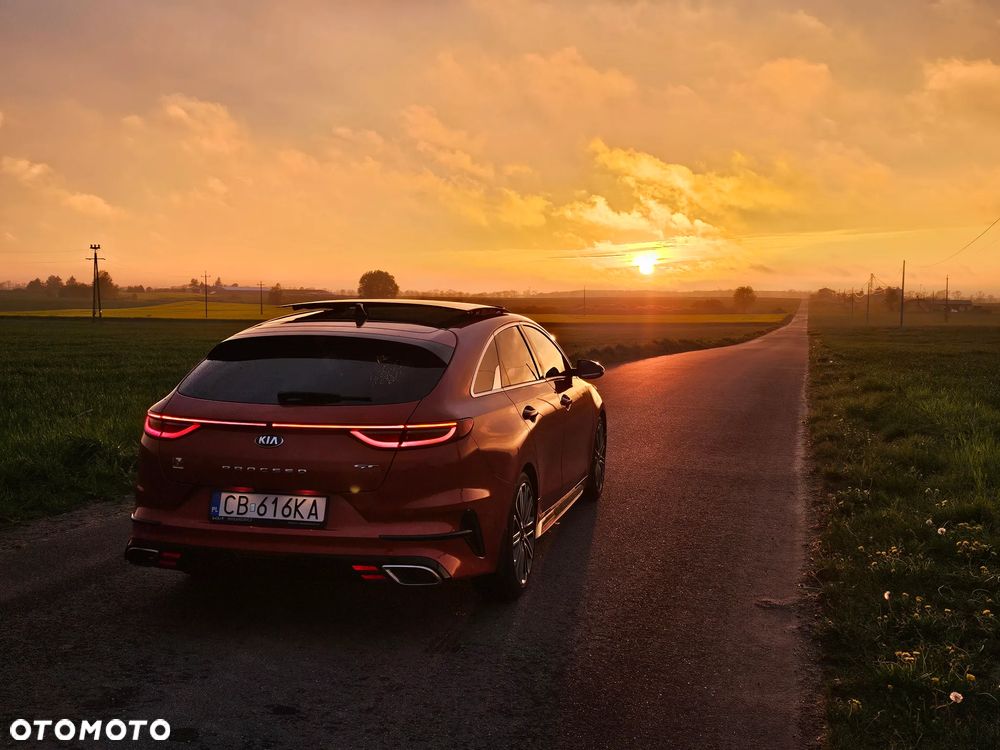 Kia ProCeed 1.6 T-GDI DCT7 OPF GT - 16