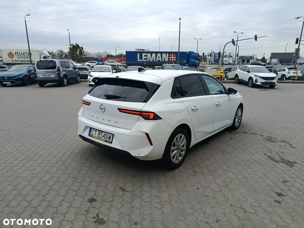 Opel Astra 1.2 T Business Edition S&S - 3