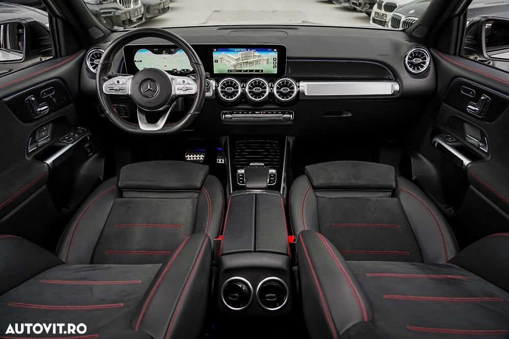 Mercedes-Benz GLB 200 7G-DCT AMG Line - 3