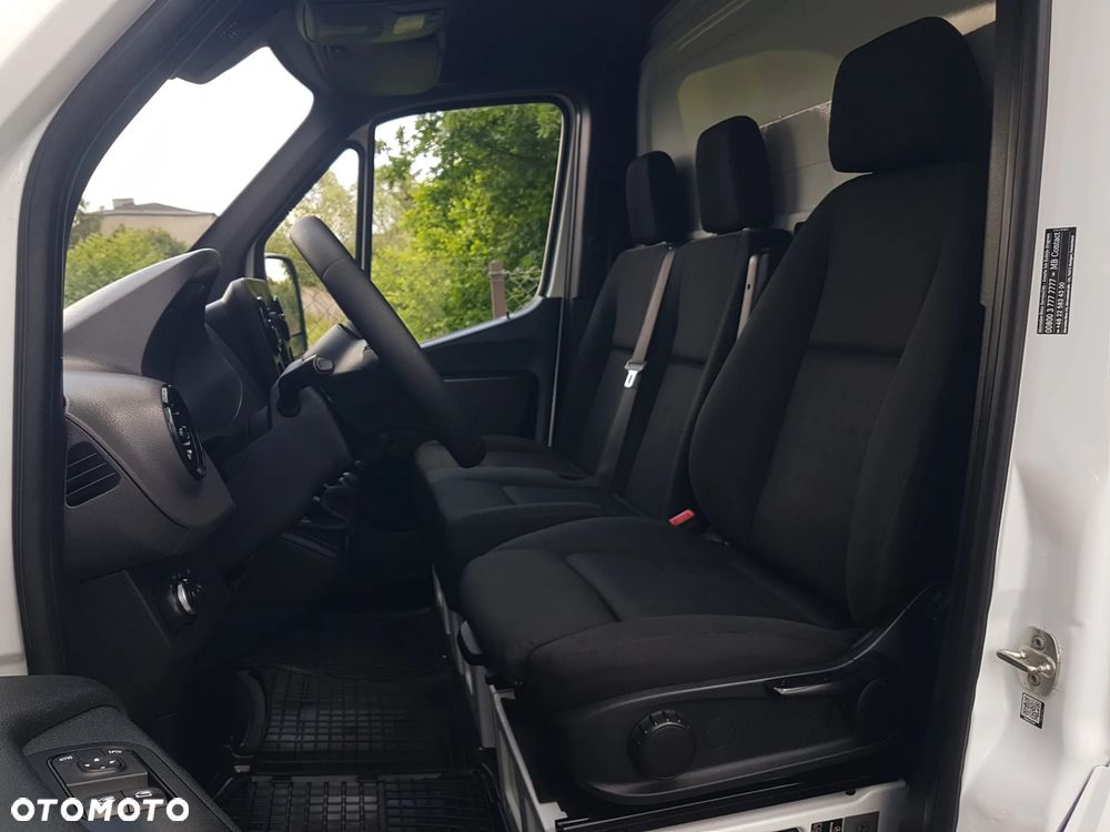 Mercedes-Benz SPRINTER 8EP KONTENER 4,21x2,15x2,30 KLIMA 314CDI MANUAL 6 BIEGÓW KRAJOWY - 7