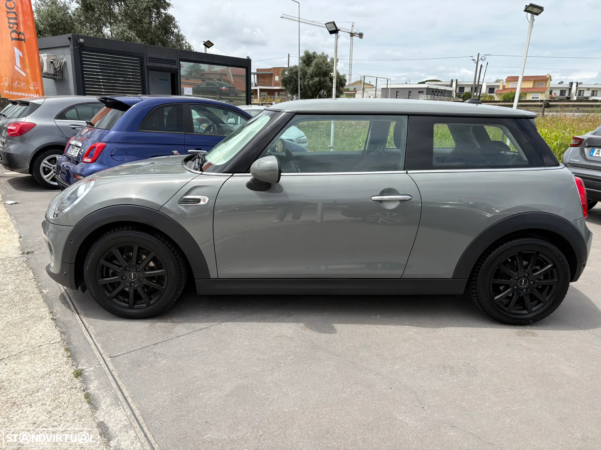 MINI 3 Portas One D - 4