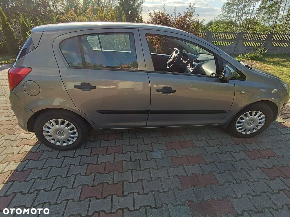 Opel Corsa 1.2 16V Edition / Active - 16