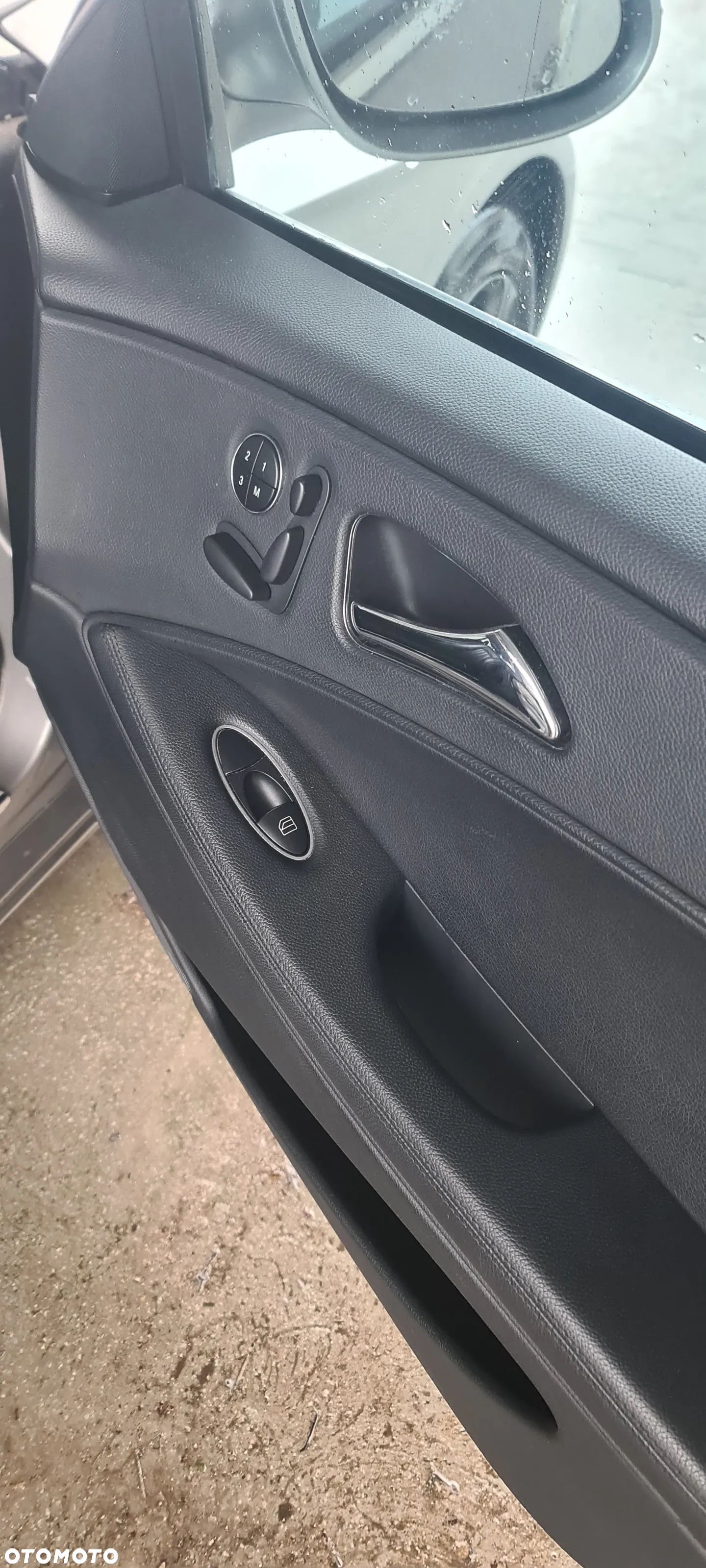 Mercedes-Benz CLS - 11