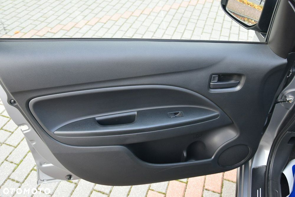 Mitsubishi Space Star - 21