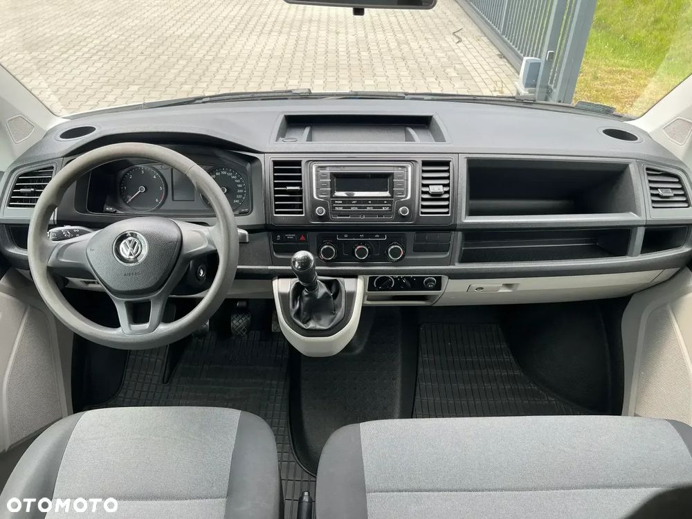 Volkswagen Transporter - 9
