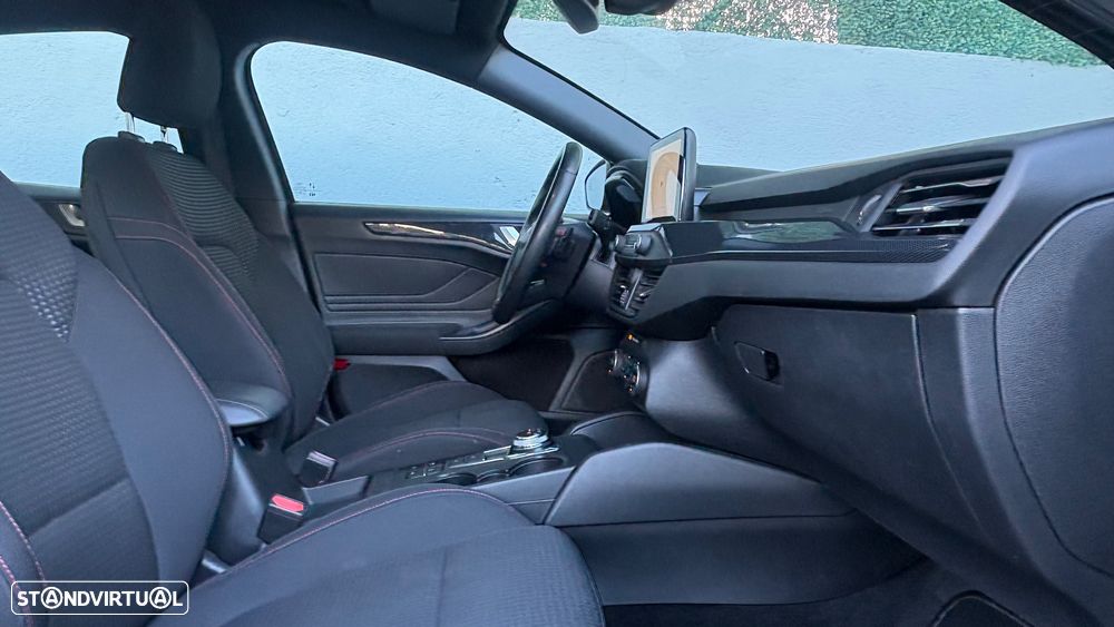 Ford Focus 1.5 TDCi ECOBlue ST-Line X Aut. - 12