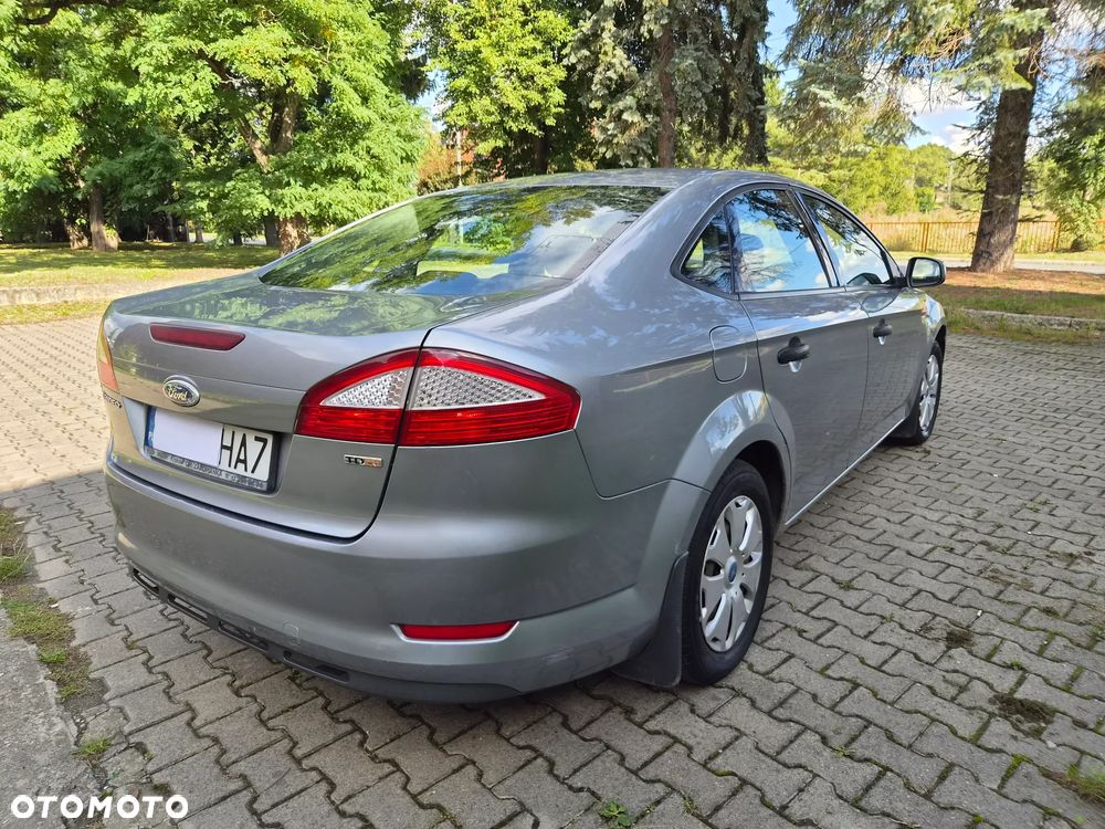 Ford Mondeo 1.8 TDCi Ghia - 4