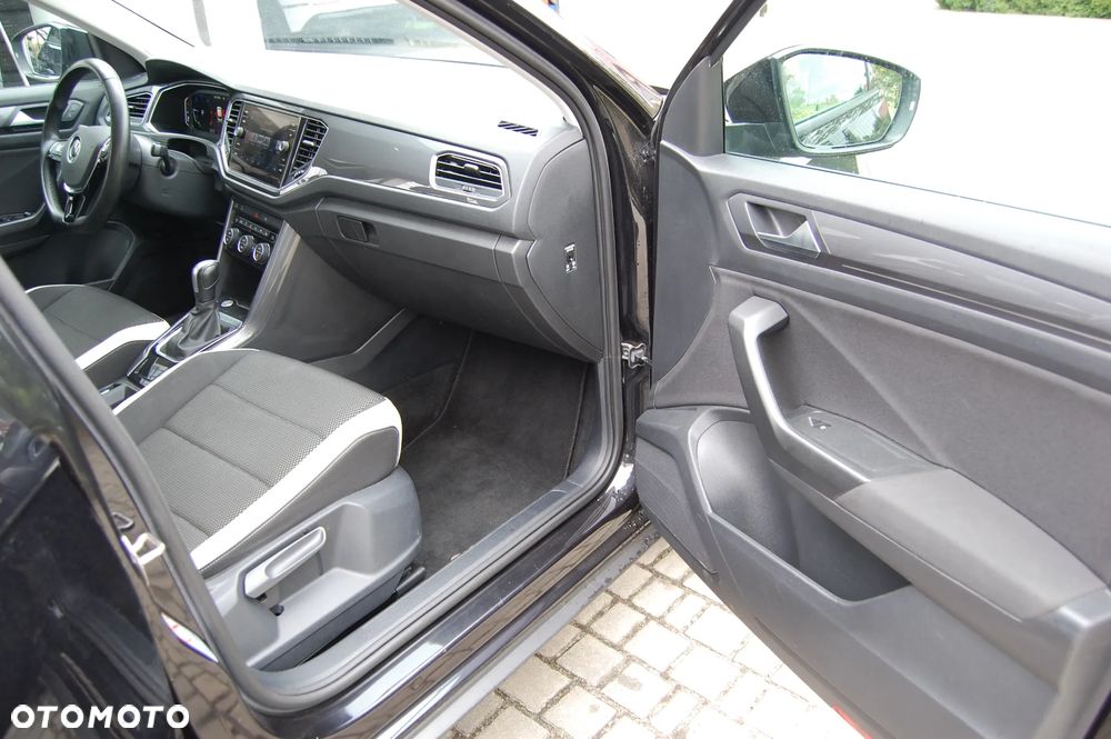 Volkswagen T-Roc - 31