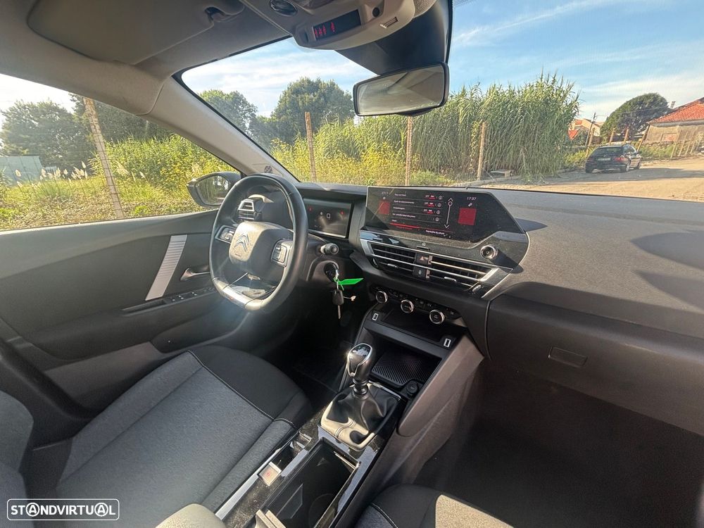 Citroën C4 PureTech 130 Stop&Start SHINE - 11