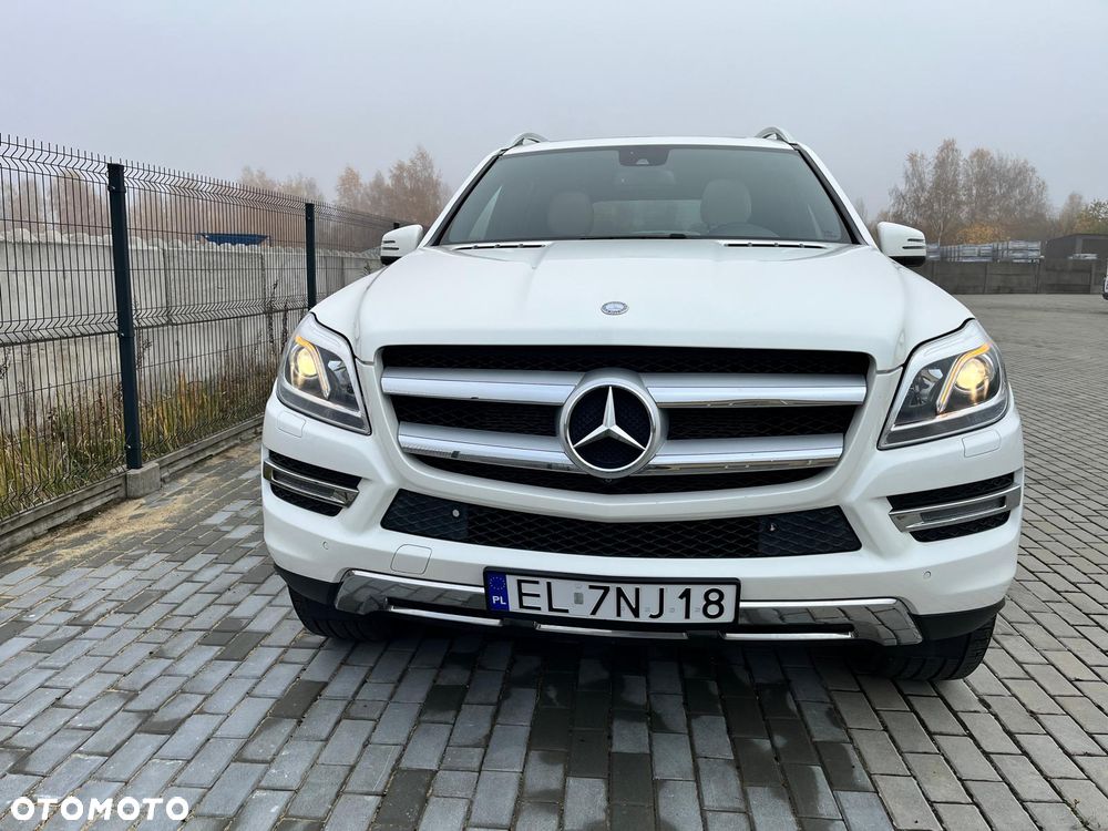 Mercedes-Benz GL 400 4Matic 7G-TRONIC - 8