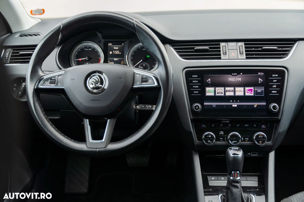 Skoda Octavia 1.6 TDI DSG Clever - 14