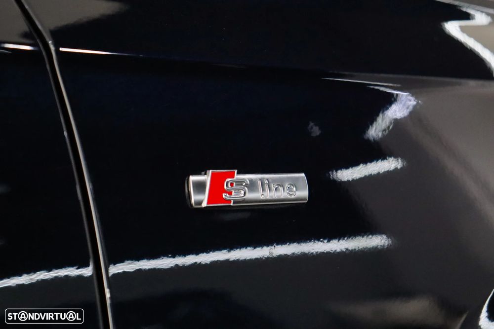 Audi Q7 3.0 TDI quattro S-line Tiptronic 7L - 42