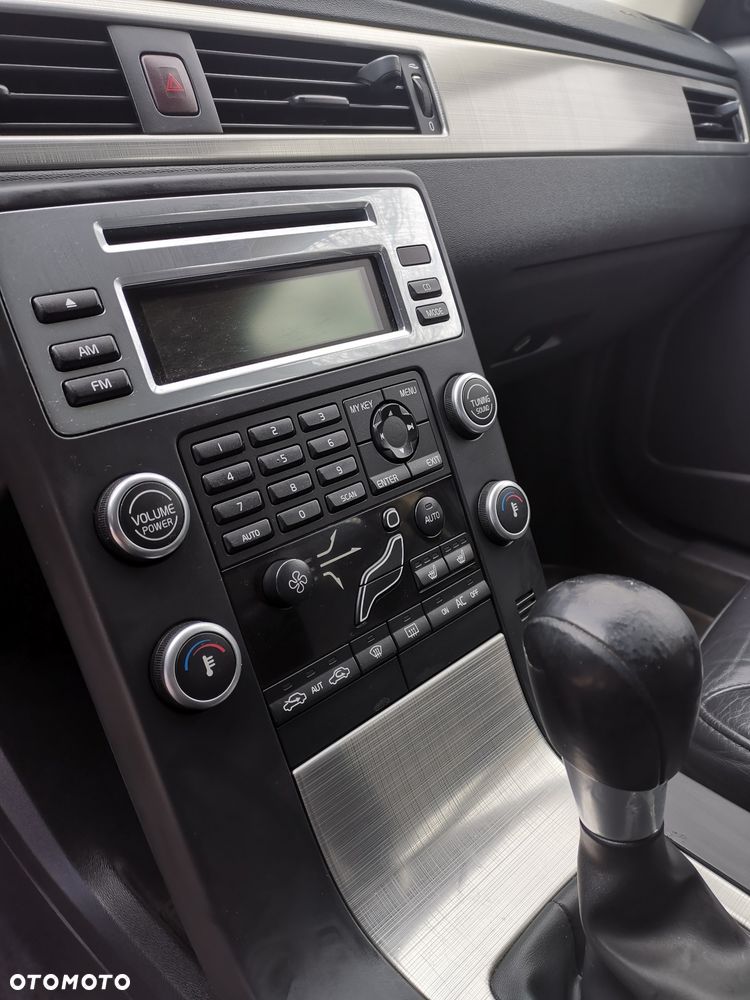 Volvo V70 2.0D Momentum - 7