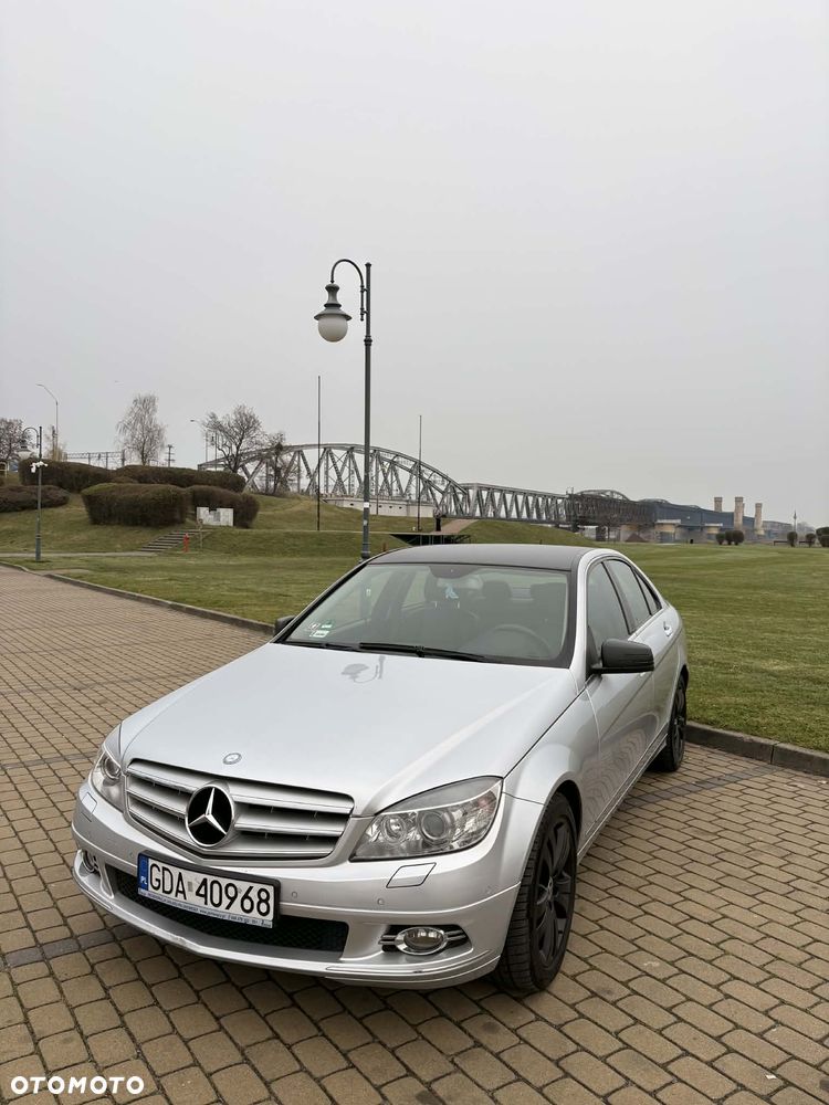 Mercedes-Benz Klasa C 180 K BlueEff Classic - 17